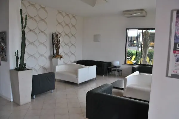 Hotel Gran San Bernardo Риччоне
